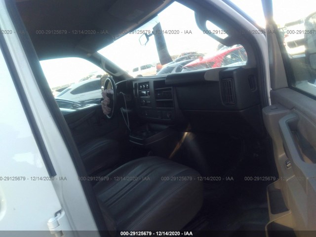 Photo 4 VIN: 1GCWGAFF7G1163174 - CHEVROLET EXPRESS CARGO VAN 