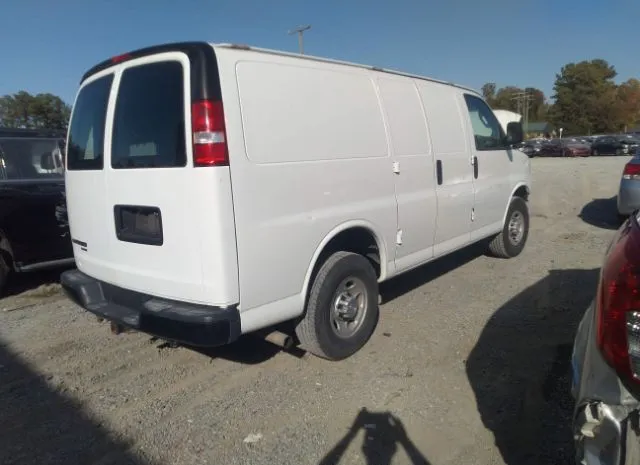 Photo 3 VIN: 1GCWGAFF7G1337017 - CHEVROLET EXPRESS CARGO VAN 