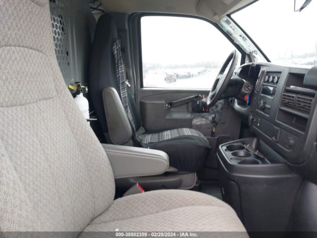 Photo 4 VIN: 1GCWGAFF7H1340355 - CHEVROLET EXPRESS 2500 