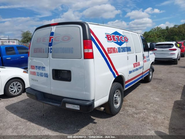 Photo 3 VIN: 1GCWGAFF7H1347502 - CHEVROLET EXPRESS 