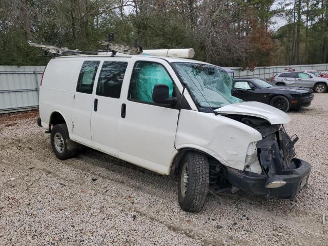 Photo 3 VIN: 1GCWGAFF8G1293903 - CHEVROLET EXPRESS 