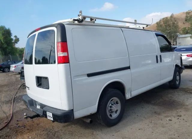 Photo 3 VIN: 1GCWGAFF8G1299586 - CHEVROLET EXPRESS CARGO VAN 