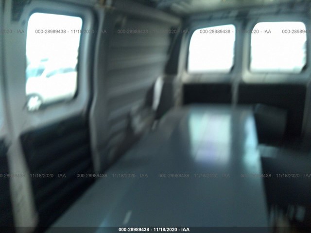 Photo 7 VIN: 1GCWGAFF8G1338791 - CHEVROLET EXPRESS CARGO VAN 