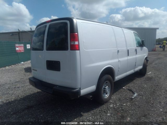 Photo 3 VIN: 1GCWGAFF8H1246310 - CHEVROLET EXPRESS CARGO VAN 