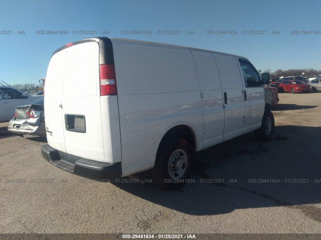 Photo 3 VIN: 1GCWGAFFXG1306604 - CHEVROLET EXPRESS CARGO VAN 