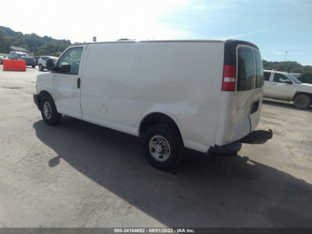 Photo 2 VIN: 1GCWGAFG0J1214322 - CHEVROLET EXPRESS CARGO VAN 