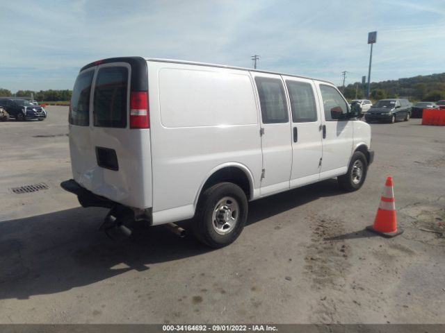 Photo 3 VIN: 1GCWGAFG0J1214322 - CHEVROLET EXPRESS CARGO VAN 