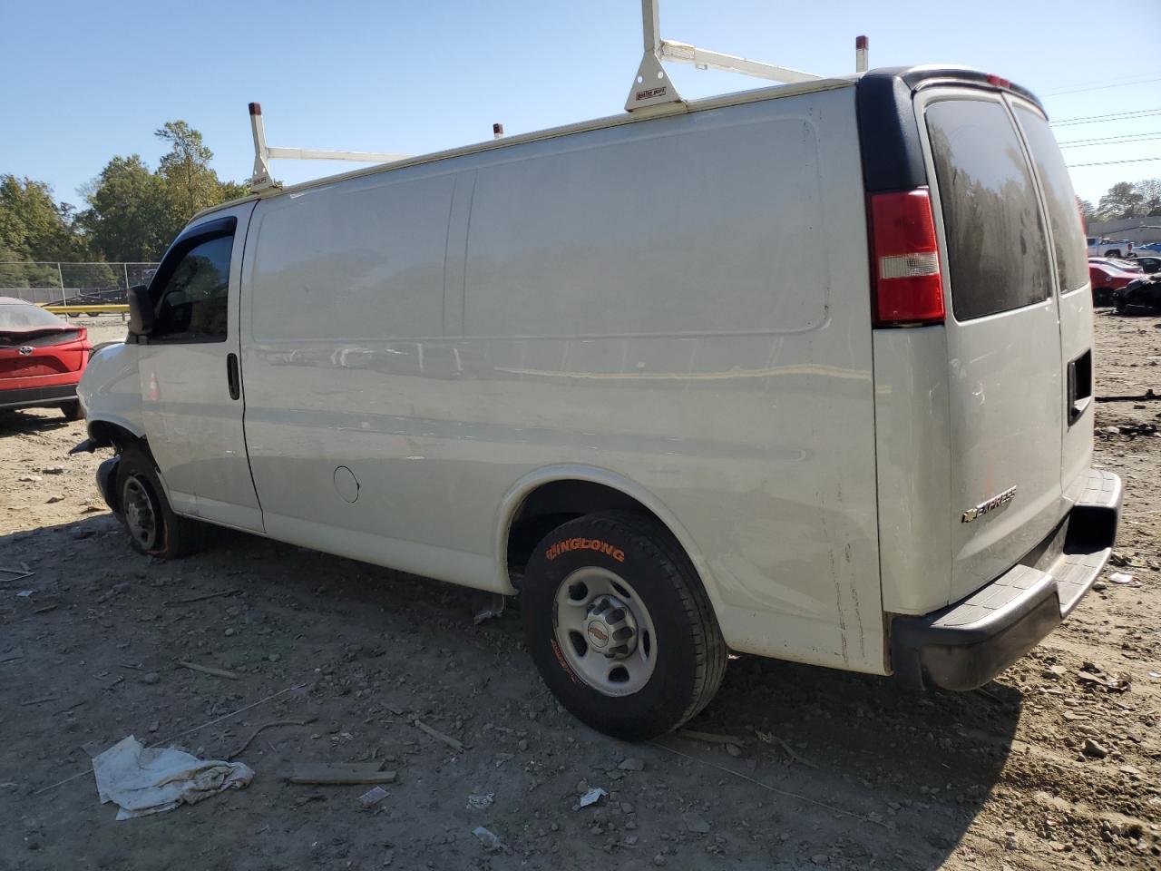 Photo 1 VIN: 1GCWGAFG0J1337022 - CHEVROLET EXPRESS 