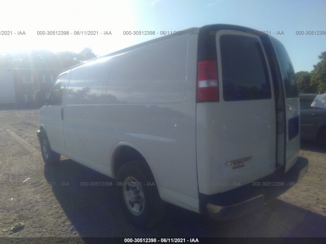 Photo 2 VIN: 1GCWGAFG1J1342777 - CHEVROLET EXPRESS CARGO VAN 