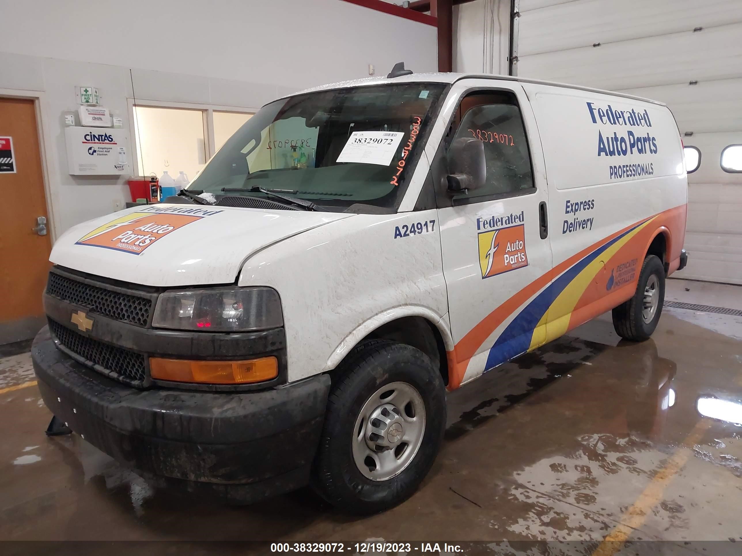 Photo 1 VIN: 1GCWGAFG1K1277589 - CHEVROLET EXPRESS 