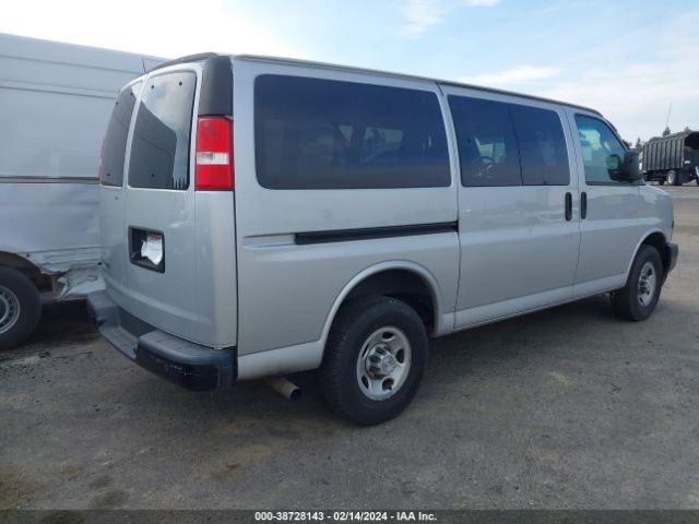 Photo 3 VIN: 1GCWGAFG2J1340620 - CHEVROLET EXPRESS 2500 