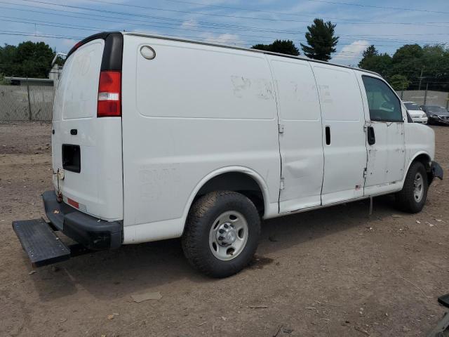 Photo 2 VIN: 1GCWGAFG4H1339026 - CHEVROLET EXPRESS 