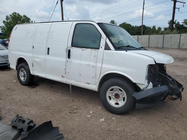 Photo 3 VIN: 1GCWGAFG4H1339026 - CHEVROLET EXPRESS 