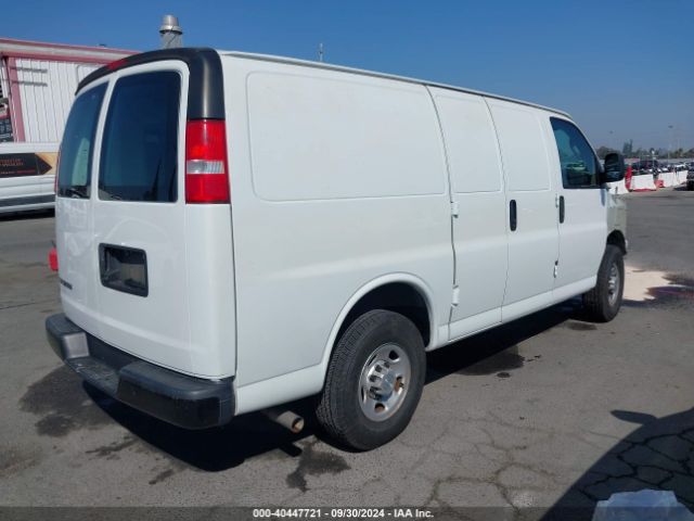 Photo 3 VIN: 1GCWGAFG4K1289848 - CHEVROLET EXPRESS 