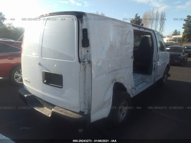 Photo 3 VIN: 1GCWGAFG4L1117336 - CHEVROLET EXPRESS CARGO VAN 