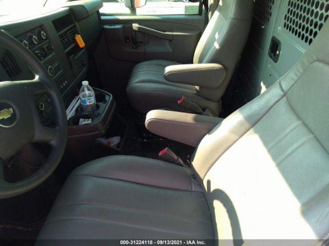 Photo 4 VIN: 1GCWGAFG5J1334939 - CHEVROLET EXPRESS CARGO VAN 