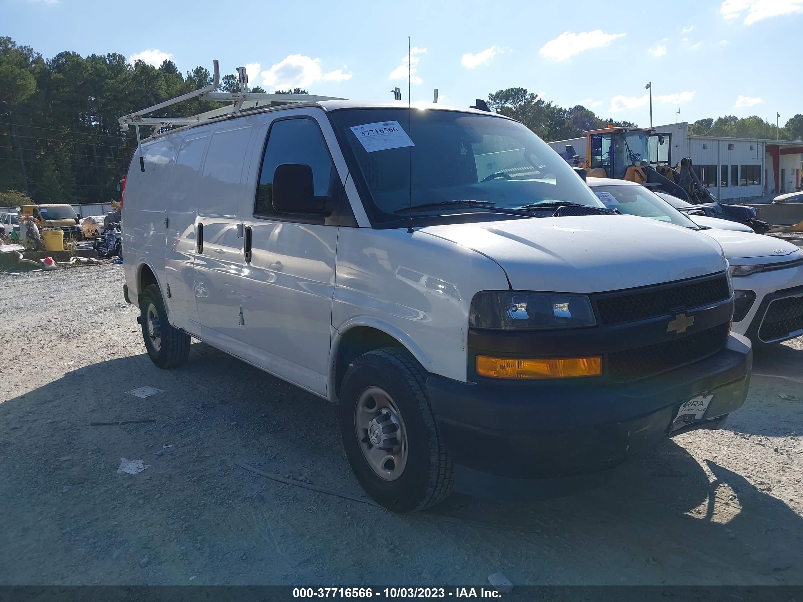 Photo 0 VIN: 1GCWGAFG5J1345472 - CHEVROLET EXPRESS 