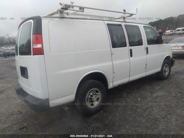 Photo 3 VIN: 1GCWGAFG6G1237354 - CHEVROLET EXPRESS CARGO VAN 