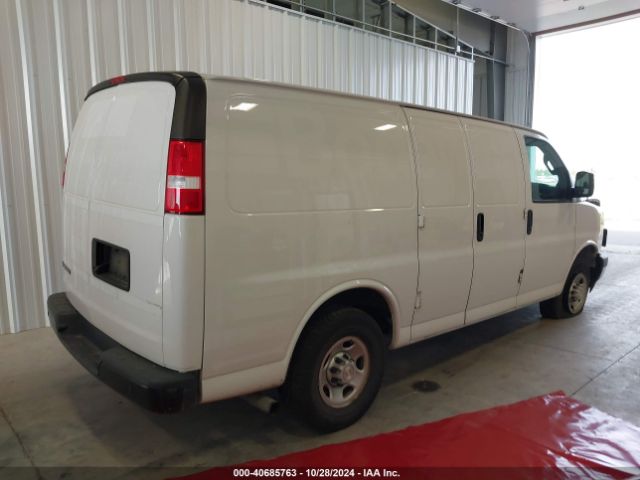 Photo 3 VIN: 1GCWGAFG6L1205997 - CHEVROLET EXPRESS 