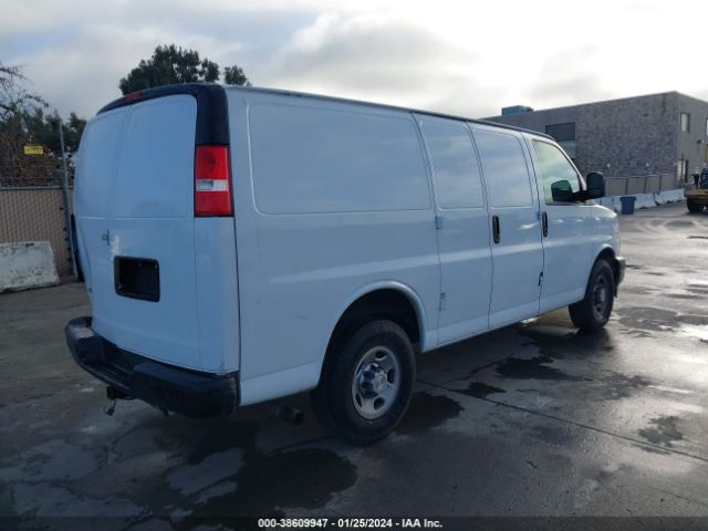 Photo 3 VIN: 1GCWGAFG8J1238125 - CHEVROLET EXPRESS 2500 