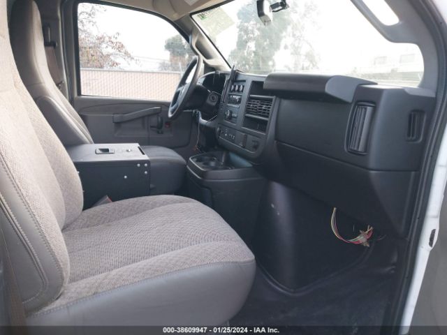 Photo 4 VIN: 1GCWGAFG8J1238125 - CHEVROLET EXPRESS 2500 