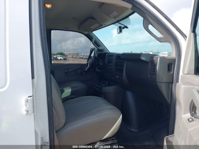 Photo 4 VIN: 1GCWGAFG8K1298018 - CHEVROLET EXPRESS 