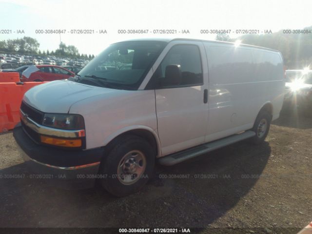 Photo 1 VIN: 1GCWGAFG9J1905574 - CHEVROLET EXPRESS 