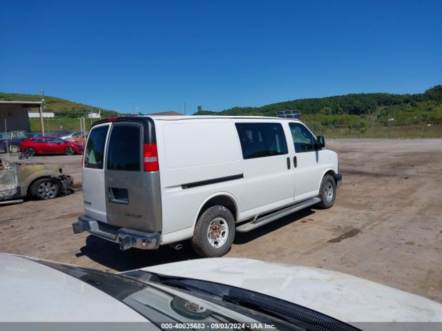 Photo 3 VIN: 1GCWGAFG9J1906336 - CHEVROLET EXPRESS 