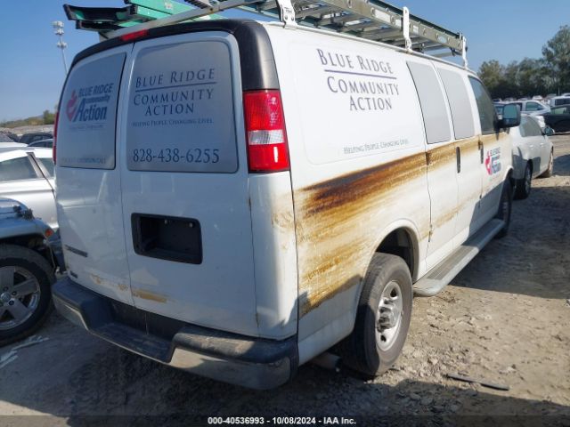 Photo 3 VIN: 1GCWGAFG9K1357528 - CHEVROLET EXPRESS 