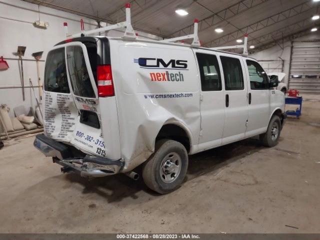 Photo 3 VIN: 1GCWGAFP0N1185295 - CHEVROLET EXPRESS CARGO 