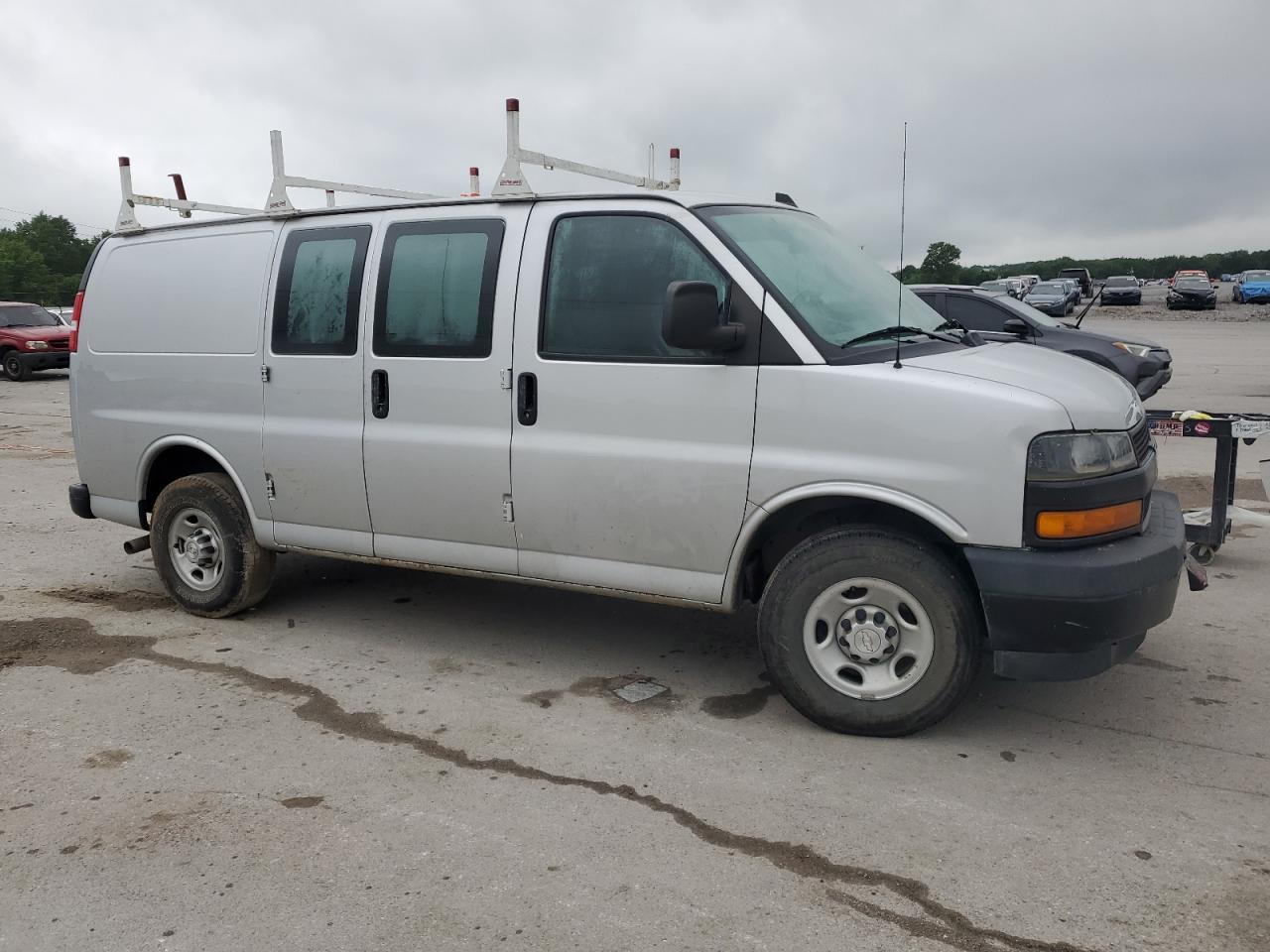 Photo 3 VIN: 1GCWGAFP1L1159253 - CHEVROLET EXPRESS 