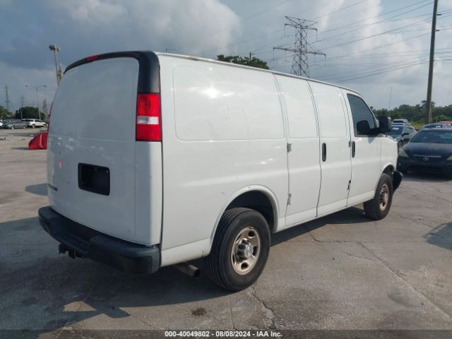 Photo 3 VIN: 1GCWGAFP1L1264827 - CHEVROLET EXPRESS 