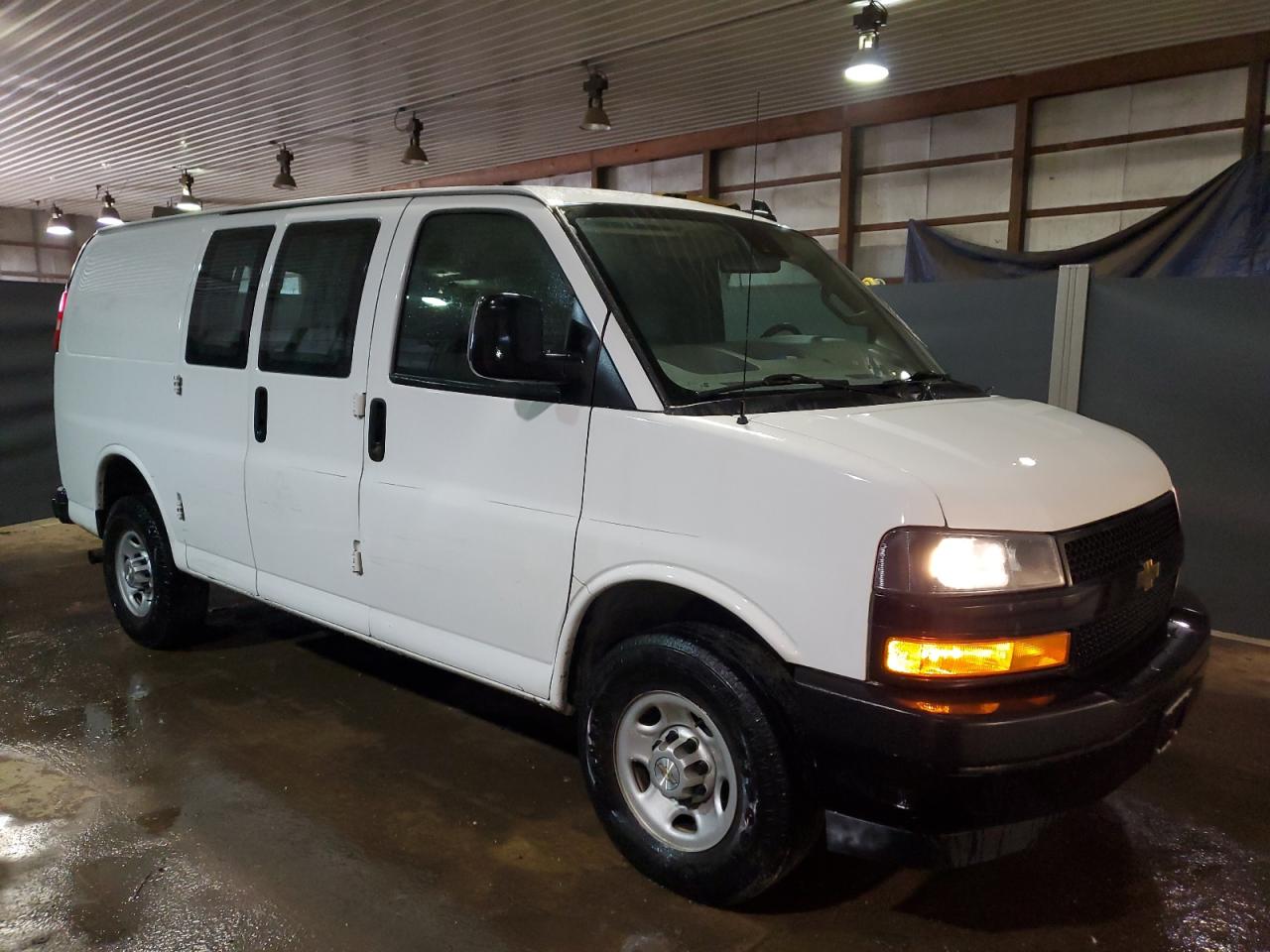 Photo 3 VIN: 1GCWGAFP1M1311162 - CHEVROLET EXPRESS 