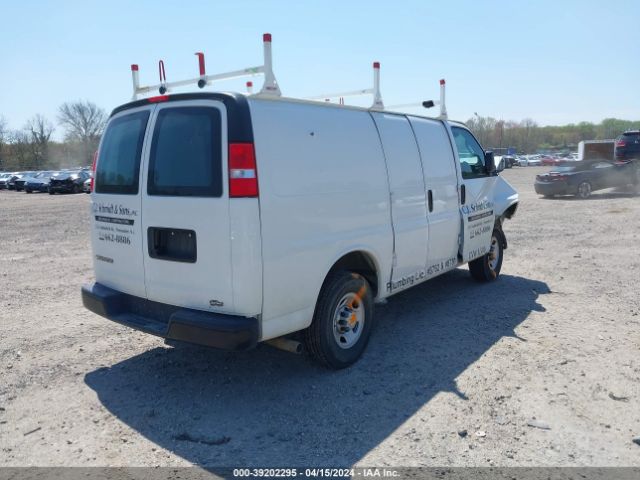 Photo 3 VIN: 1GCWGAFP1N1194460 - CHEVROLET EXPRESS CARGO 