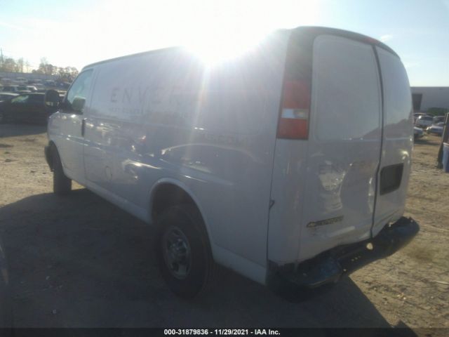 Photo 2 VIN: 1GCWGAFP2J1219912 - CHEVROLET EXPRESS CARGO VAN 