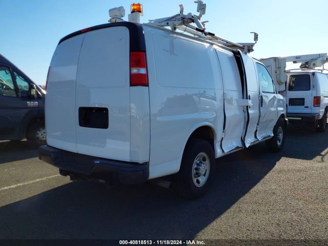 Photo 3 VIN: 1GCWGAFP2K1330977 - CHEVROLET EXPRESS 