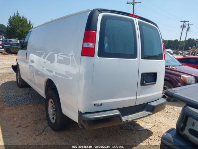 Photo 2 VIN: 1GCWGAFP2L1190639 - CHEVROLET EXPRESS 