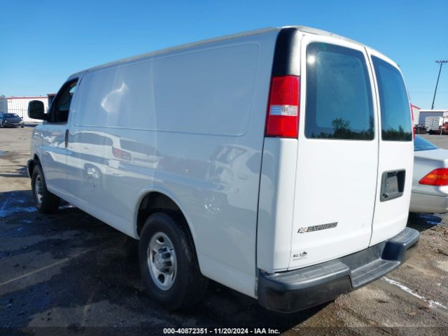 Photo 2 VIN: 1GCWGAFP3L1116369 - CHEVROLET EXPRESS 