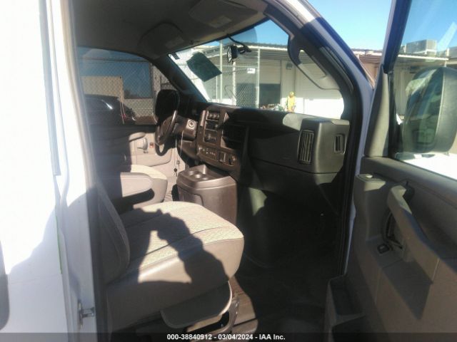 Photo 4 VIN: 1GCWGAFP3L1161456 - CHEVROLET EXPRESS CARGO 