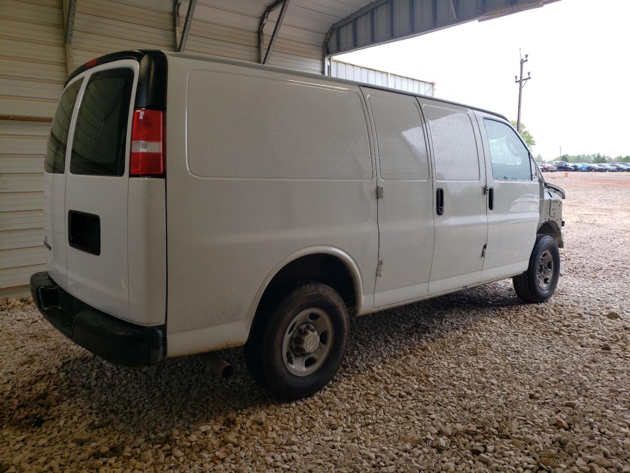 Photo 2 VIN: 1GCWGAFP3M1257427 - CHEVROLET EXPRESS 