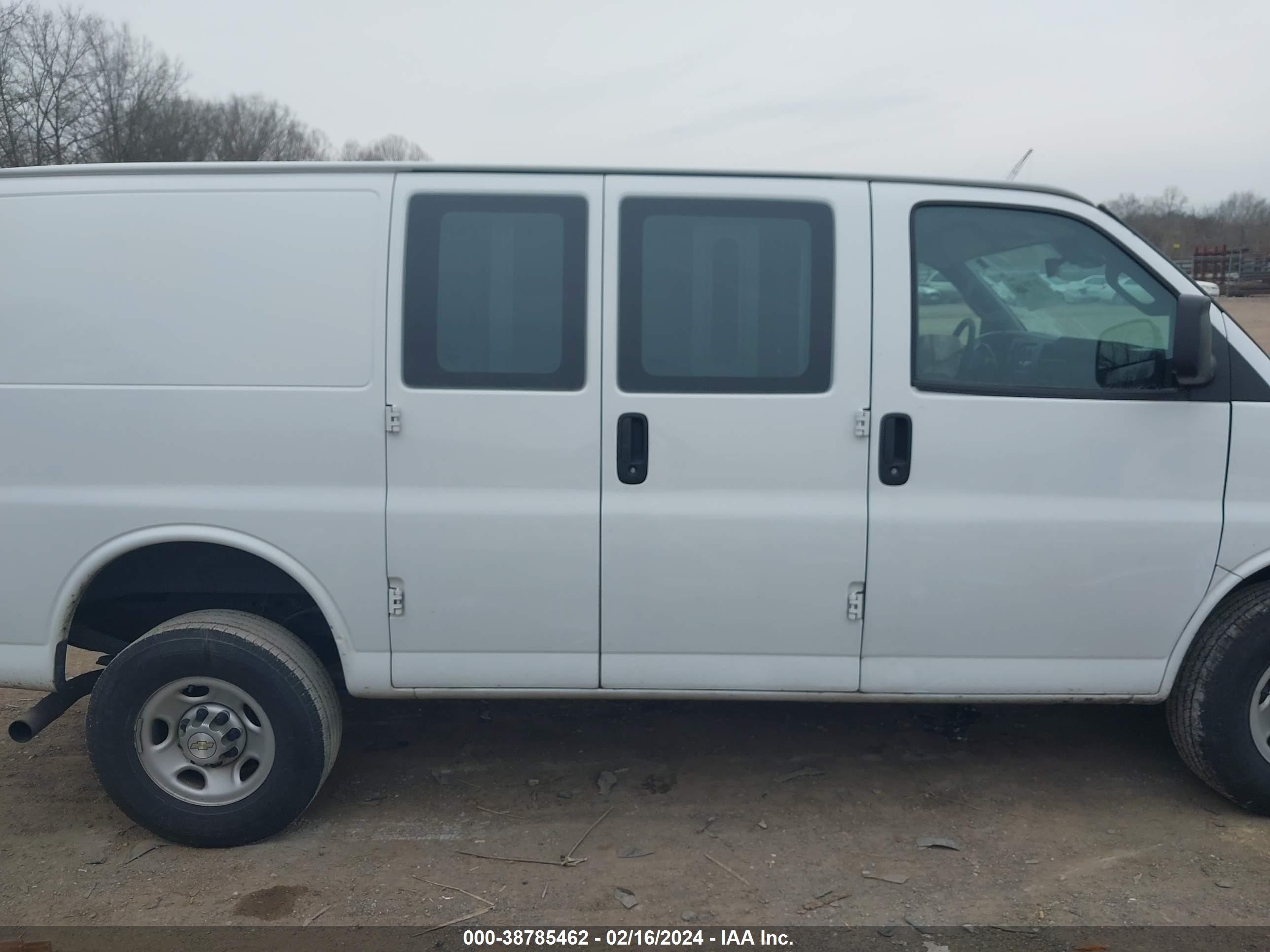 Photo 13 VIN: 1GCWGAFP4M1261485 - CHEVROLET EXPRESS 