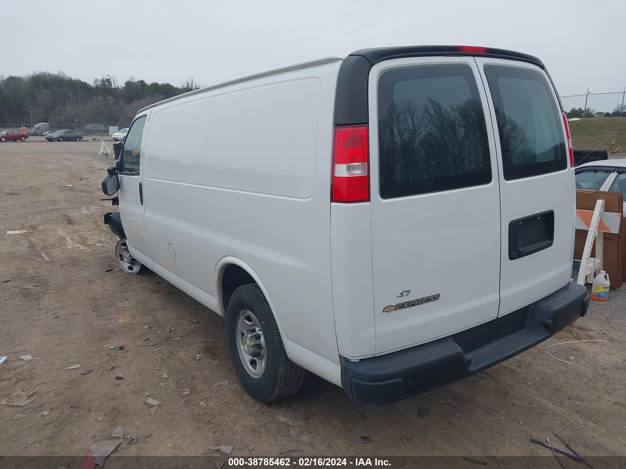 Photo 2 VIN: 1GCWGAFP4M1261485 - CHEVROLET EXPRESS 