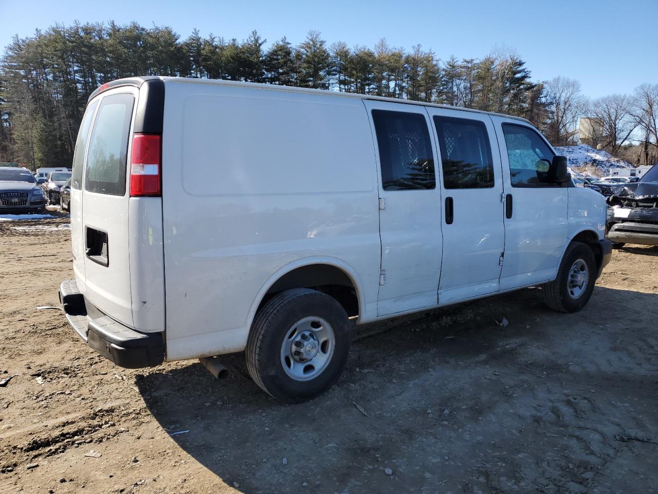 Photo 2 VIN: 1GCWGAFP4M1261860 - CHEVROLET EXPRESS 