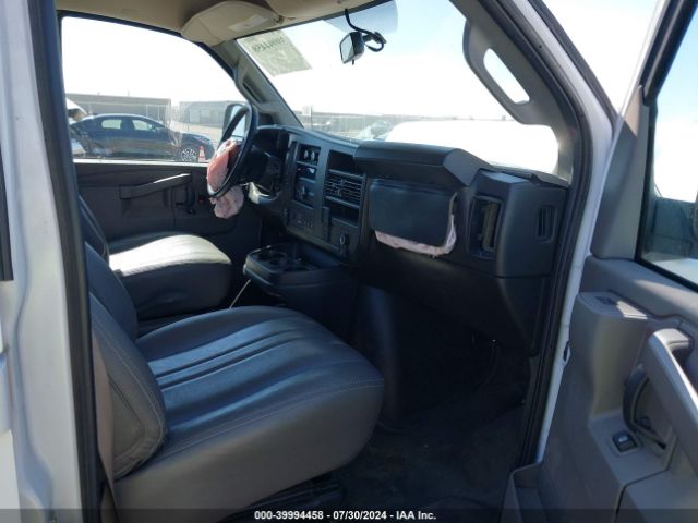 Photo 4 VIN: 1GCWGAFP4P1100820 - CHEVROLET EXPRESS 