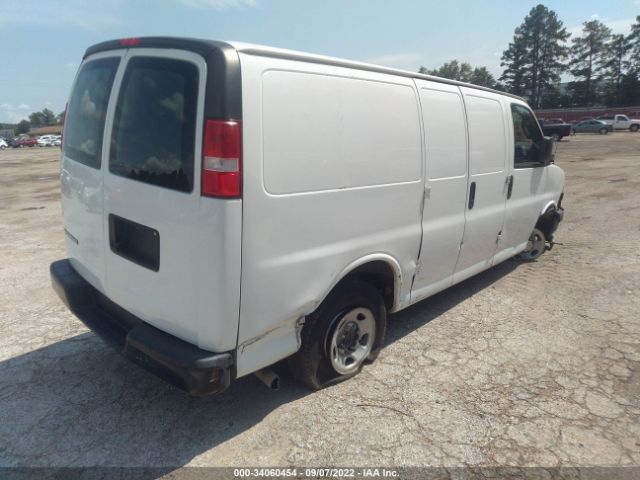 Photo 3 VIN: 1GCWGAFP5J1176358 - CHEVROLET EXPRESS CARGO VAN 