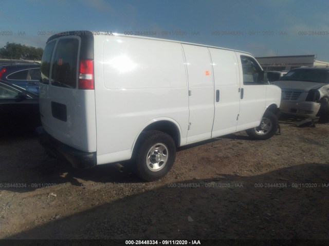 Photo 3 VIN: 1GCWGAFP5J1204868 - CHEVROLET EXPRESS CARGO VAN 