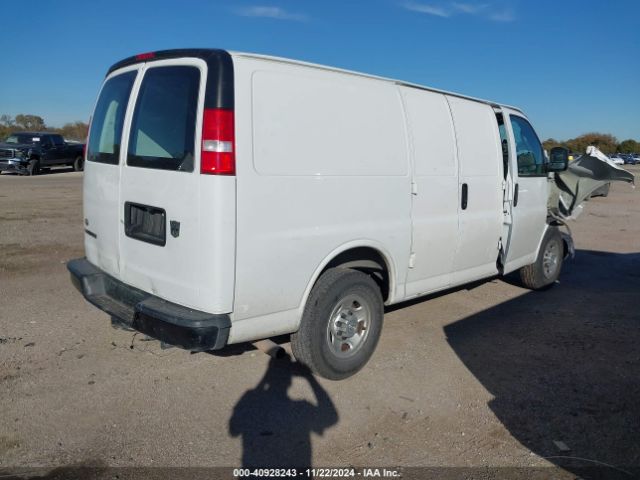 Photo 3 VIN: 1GCWGAFP5J1286066 - CHEVROLET EXPRESS 