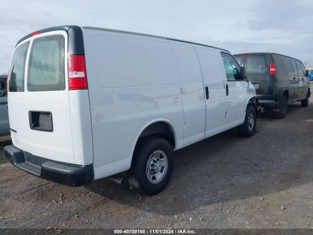 Photo 3 VIN: 1GCWGAFP5J1336223 - CHEVROLET EXPRESS 