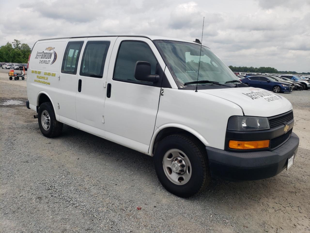 Photo 3 VIN: 1GCWGAFP5K1308696 - CHEVROLET EXPRESS 