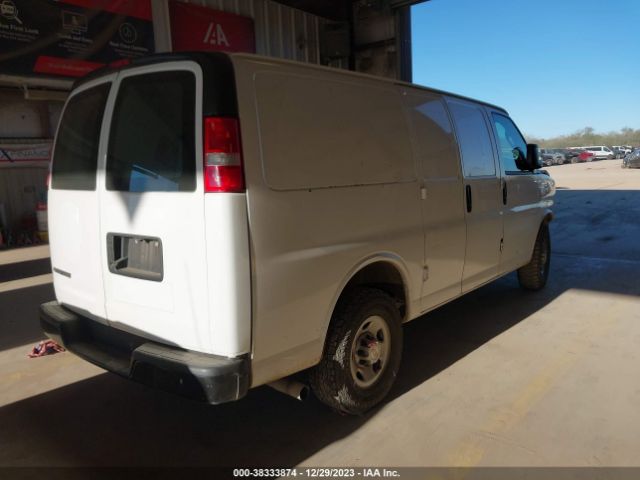 Photo 3 VIN: 1GCWGAFP5L1163662 - CHEVROLET EXPRESS CARGO 